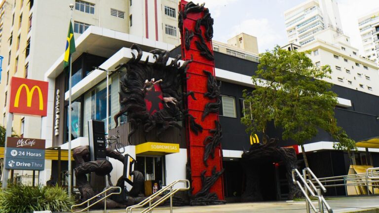 Méqui transforma restaurantes em portais para o Mundo Invertido de Stranger Things