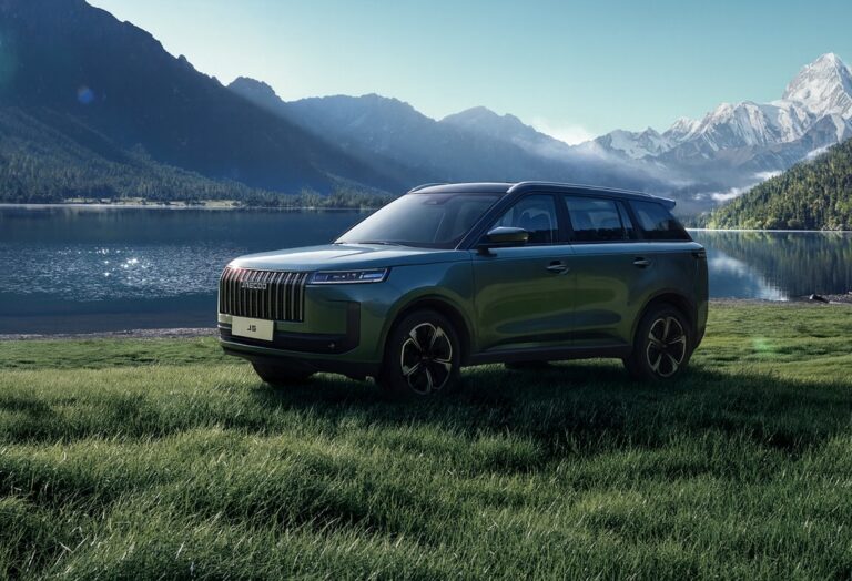 OMODA & JAECOO revela dois novos SUVs no Salão do Automóvel