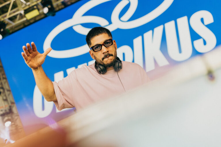 Curitiba celebra a corrida com o Treinão do Corre da Olympikus