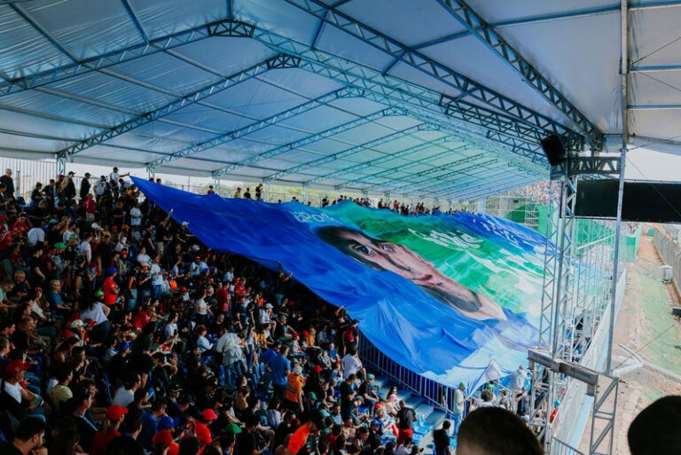 Porto emociona torcida com homenagem a Gabriel Bortoleto no GP de São Paulo