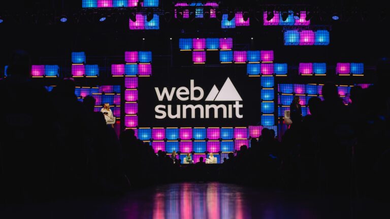 Web Summit Lisboa 2025 tem recorde de participantes e foco em IA