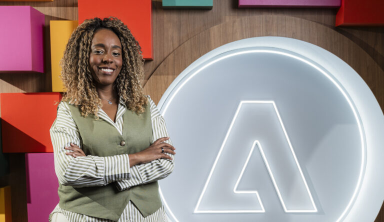Adobe confirma Camila Miranda como nova Head de Marketing para a América Latina