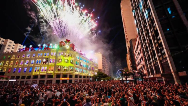 Natal do Palácio Avenida: Edição de 35 anos celebra estreia com público massivo