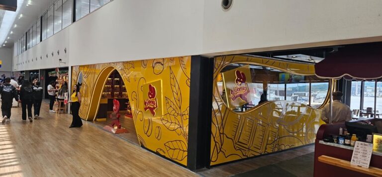 Garoto abre loja com experiência de mini fábrica no Aeroporto de Guarulhos