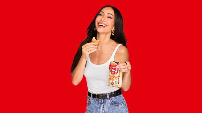 Mondelēz Brasil lança 7Days e faz parceria com Sabrina Sato