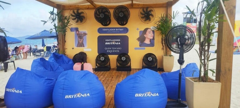 Britânia leva lounge de ventilação a praia de Florianópolis