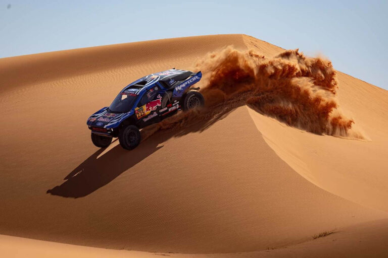 Ford faz história no Rally Dakar e domina classificação após terceira etapa
