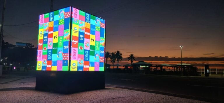 Dream Factory ativa CarnaLED em Copacabana