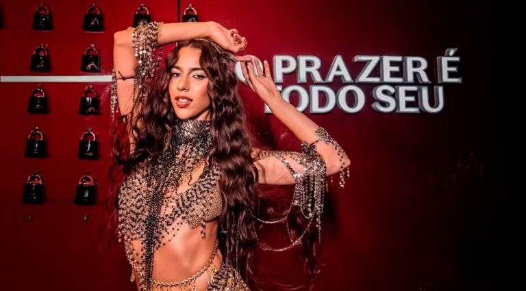 O Boticário apresenta Her Code com ‘cheiro da Marina Sena’ no Carnaval do Rio