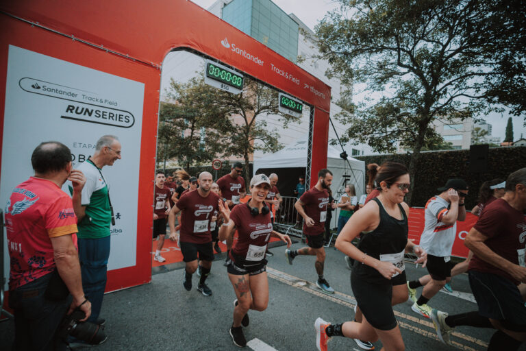 Santander Track&Field Run Series 2026 realiza etapa no Pátio Batel