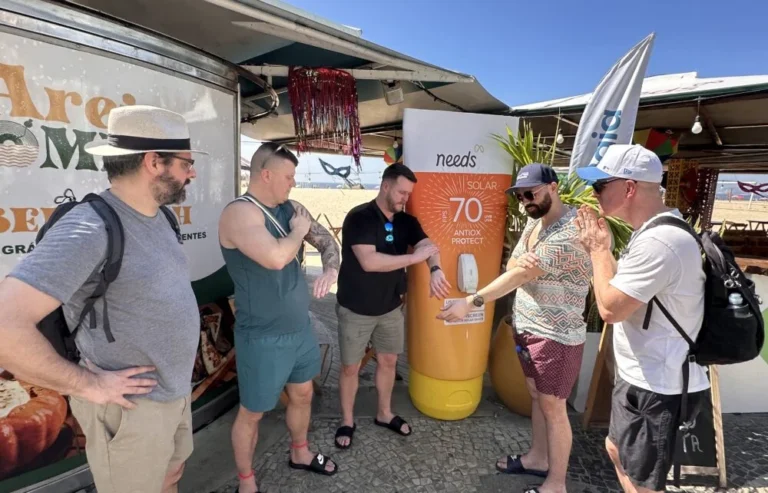 Droga Raia mantém clima de verão em Copacabana com ativação no pós-Carnaval