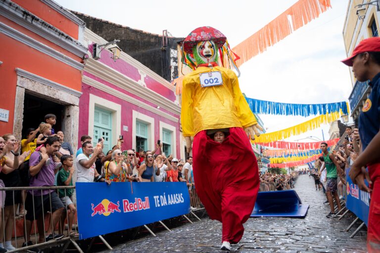 Red Bull Corrida dos Gigantes toma ruas de Olinda