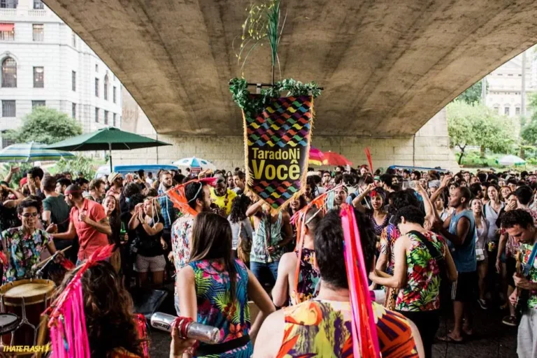 Amstel reforça presença no Carnaval de rua de SP e patrocina quatro blocos históricos