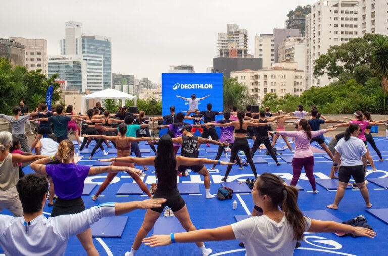 Decathlon ocupa o Vão Livre do MASP com Playground Esportivo no Dia da Mulher