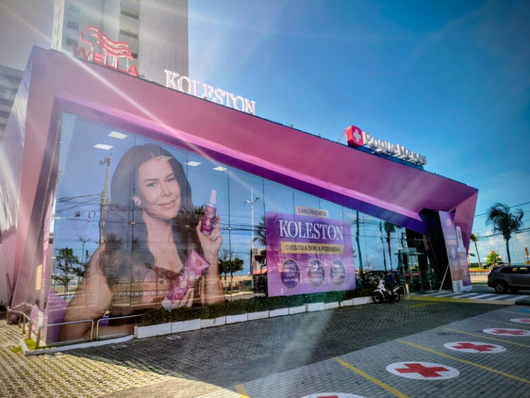 Koleston transforma loja da Pague Menos em Fortaleza com ativação