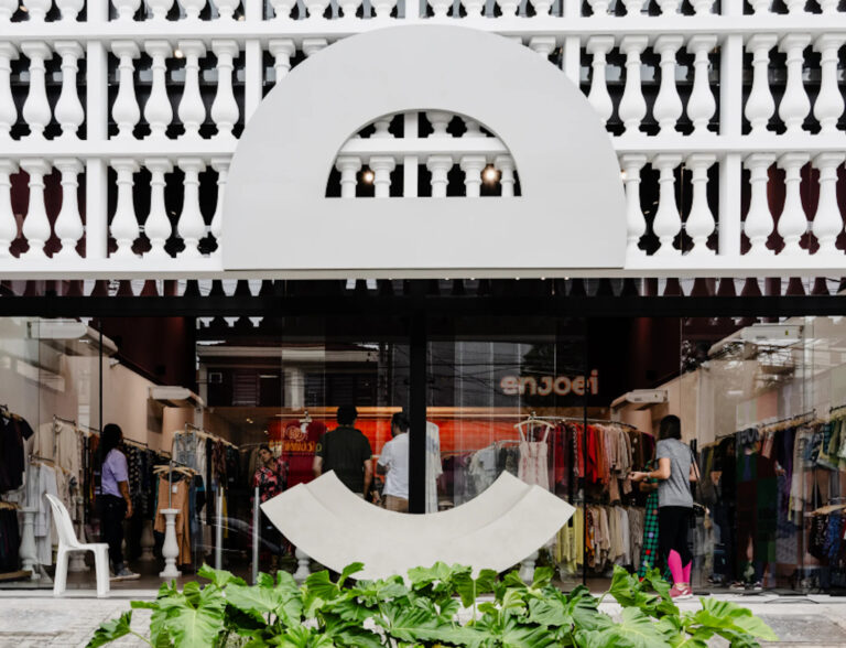 Enjoei celebra dois anos da primeira loja física com festa