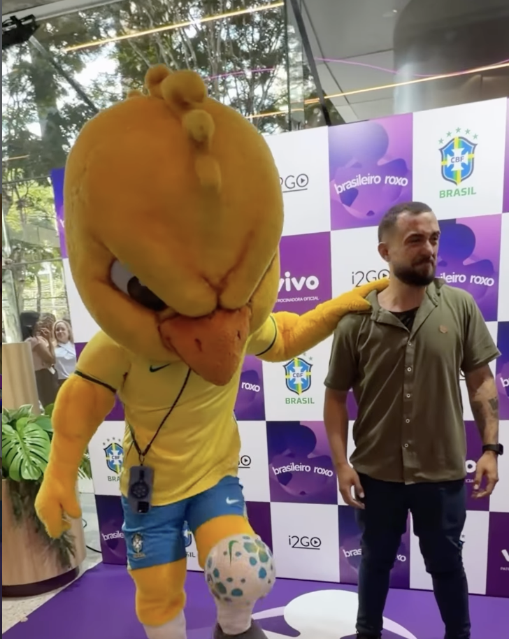 Vivo leva Canarinho para um tour nacional