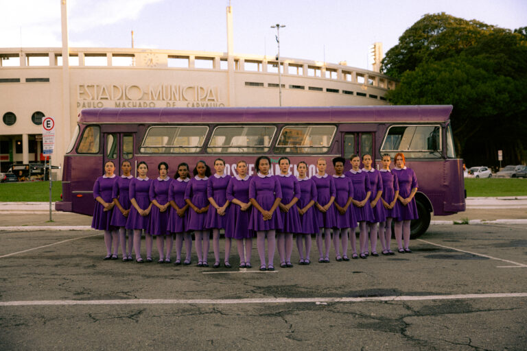 Disney+ aposta em experiência no MASP e ação urbana para lançar Os Testamentos