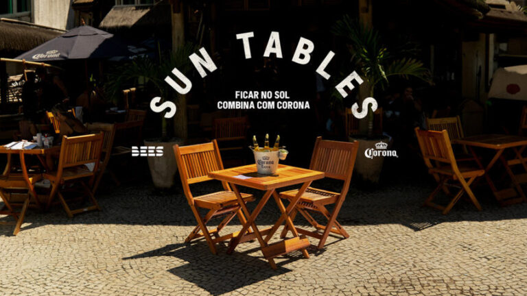Corona transforma mesas expostas ao sol em pontos de cerveja grátis