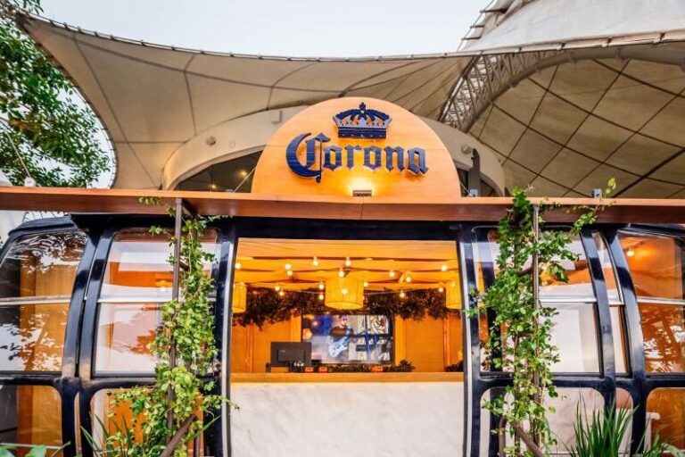 Corona celebra abertura do Bondinho Corona no Rio