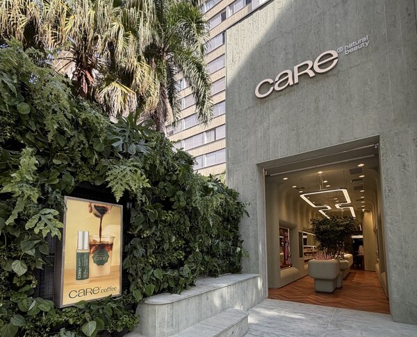 CARE Natural Beauty abre flagship com café próprio e experiência imersiva em SP