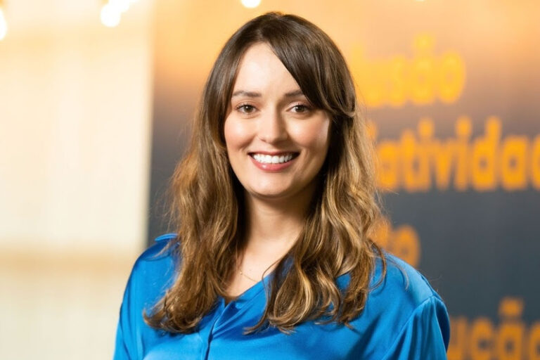 Casas Bahia anuncia promoção de Amanda Helena Assis a diretora de marketing