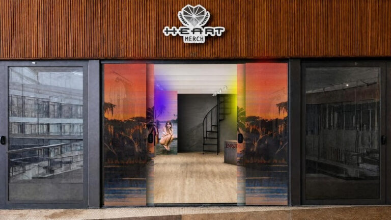 Luísa Sonza chega na Galeria do Rock com Fan Store temporária