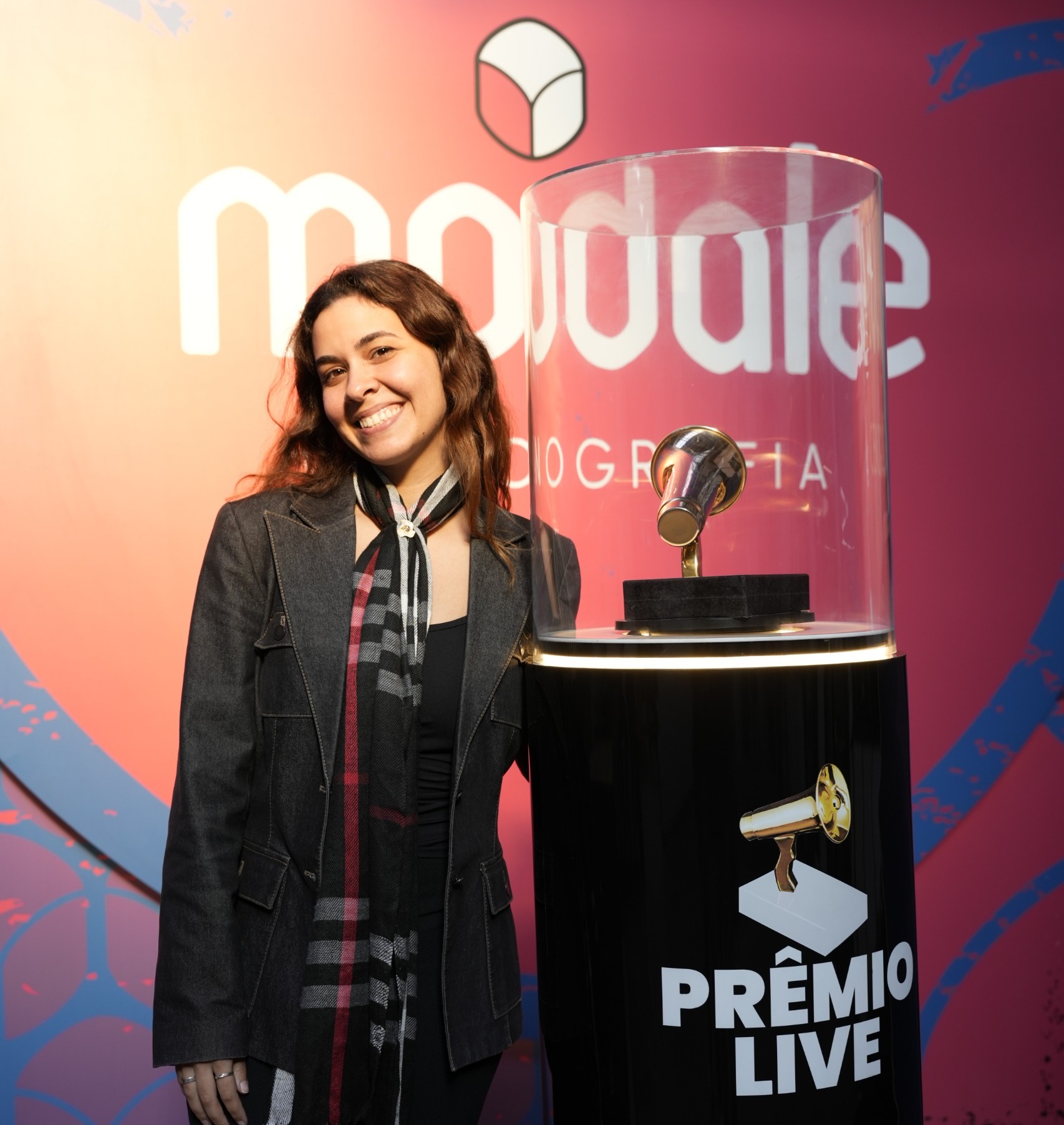 Megafone Tour desembarca na Modale Cenografia