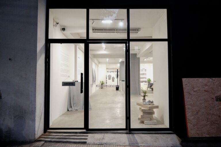 New Balance inaugura Grey Anexo em SP