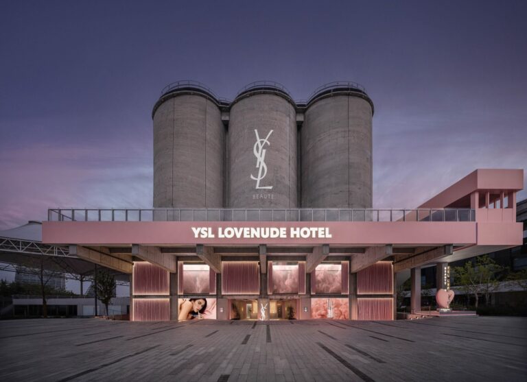 YSL Beauty inaugura LOVENUDE Hotel em Xangai 