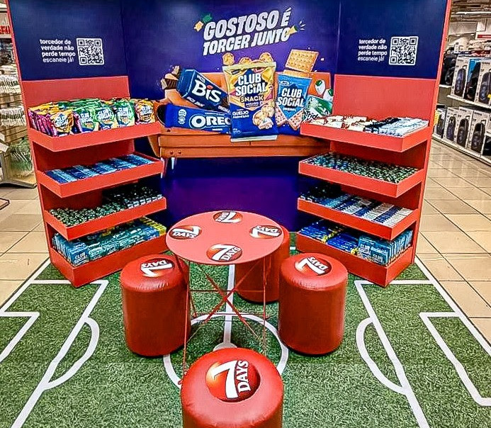 Americanas e Mondelēz criam espaços de troca de figurinhas em São Paulo e no Rio
