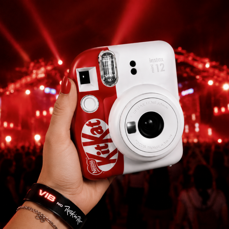 KitKat leva consumidores ao Rock in Rio 2026 com experiências VIP e câmeras Instax
