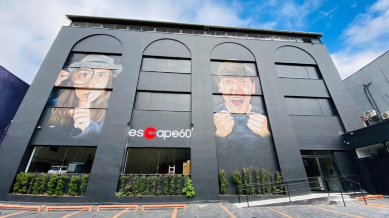 Escape 60’ e Motorola criam ativação inspirada na Copa do Mundo da FIFA 2026