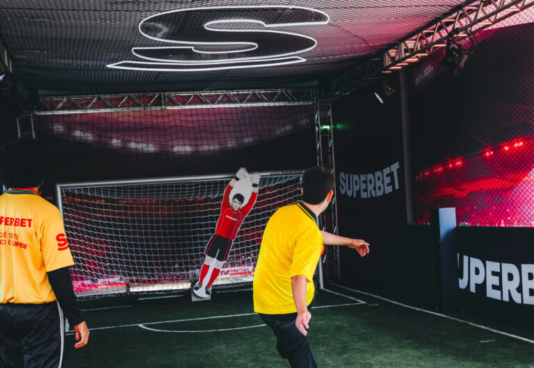 Superbet leva Robokeeper e ativações imersivas para a Arena Brasileira