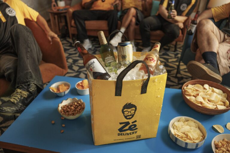 Zé Delivery prepara ofertas, ativações e itens colecionáveis para a Copa