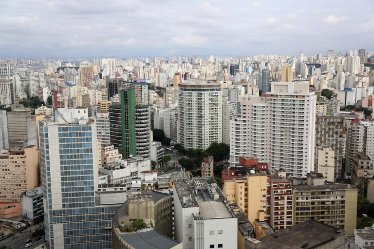 Marketing imobiliário em 2026: as tendências que estão redefinindo como se aluga apartamento em São Paulo
