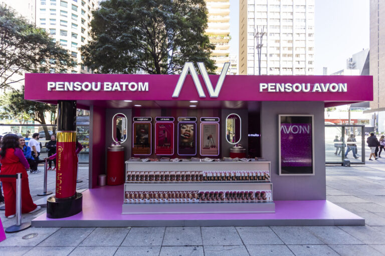 Avon leva Banca do Batom a Recife e Salvador com experiências e brindes gratuitos