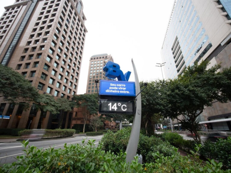 Banco BV leva nova identidade visual para ativação nas ruas de SP
