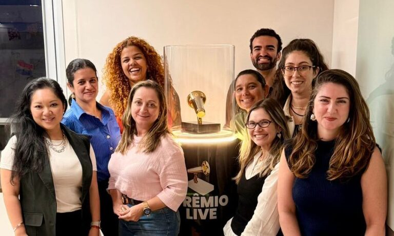 Megafone Tour passa pela Agaxtur MICE