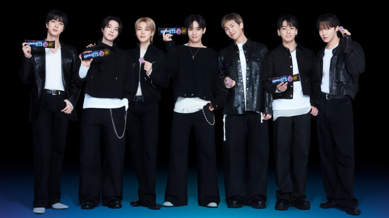 Oreo e BTS lançam edição limitada com sabor inspirado em panqueca doce coreana