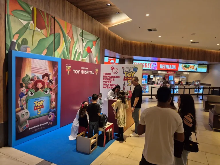 Cinemark cria Toy Hospital para as férias em ação de Toy Story 5
