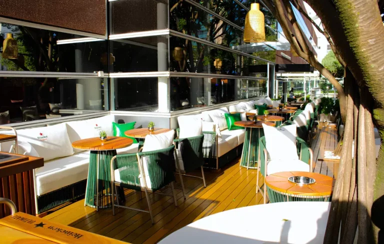 Heineken Ultimate abre deck ao ar livre em hotel de SP