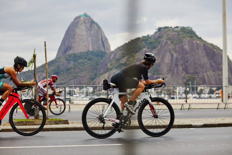 Track&Field tem personalização de medalhas e espaço exclusivo no IRONMAN 70.3 Rio