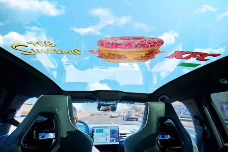 KFC transforma carros da Uber em experiência inspirada em “Os Simpsons”