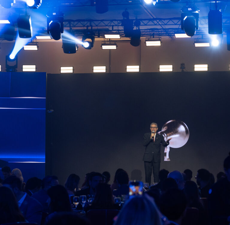 Nizo Neto apresentou cerimônia do Prêmio Live 2026