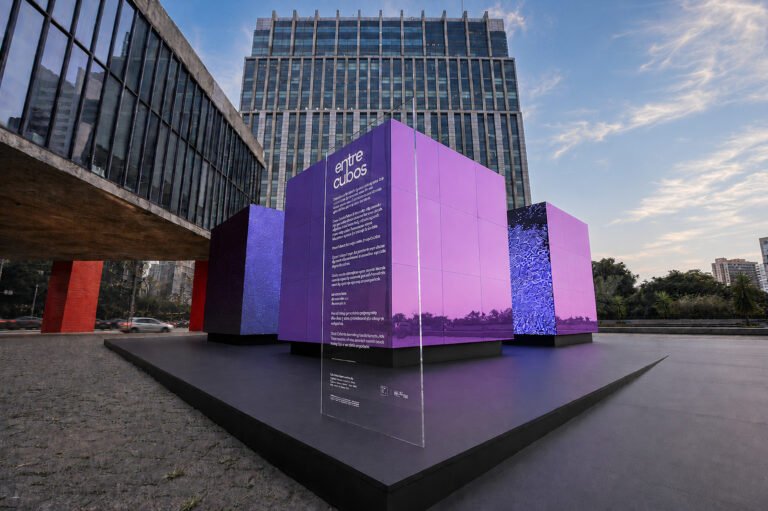 Nubank Arte Lab inaugura instalação interativa no vão livre do MASP