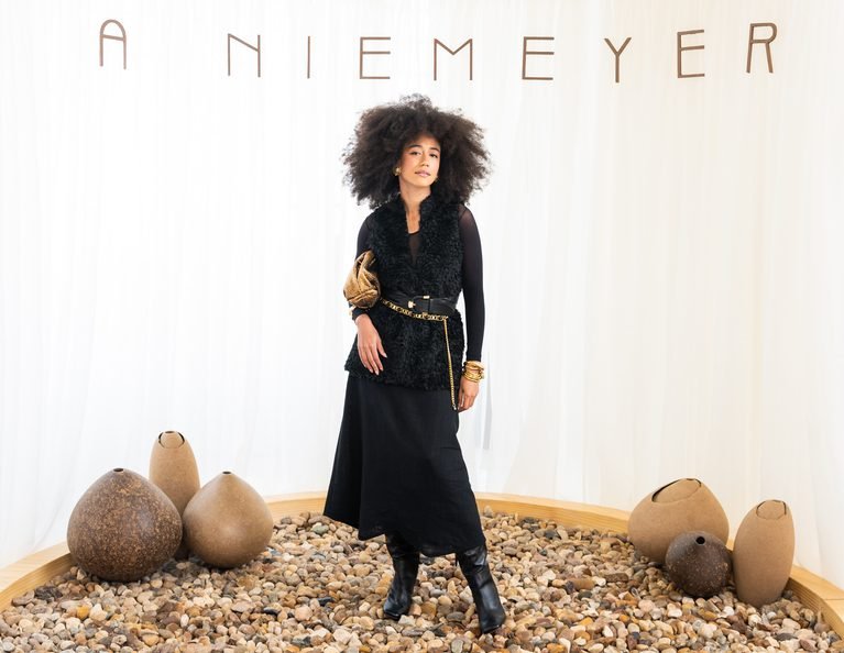 A.Niemeyer celebra 20 anos com exposição imersiva e nova coleção