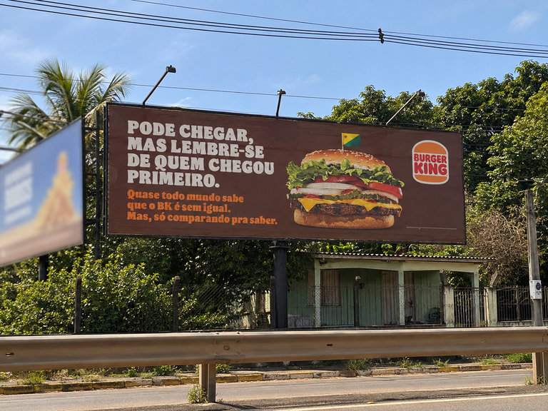 Burger King retoma “O Acre Existe” com provocação ao concorrente em Rio Branco