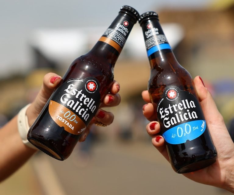 Estrella Galicia leva autosserviço de chope à Porsche Cup em Interlagos