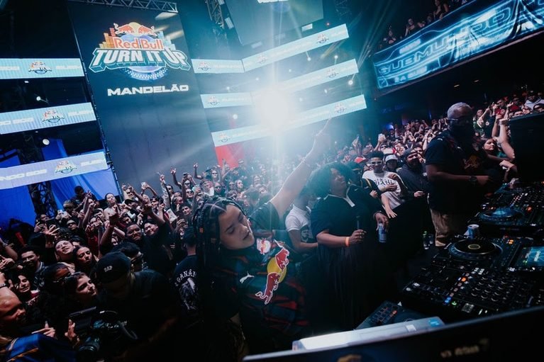 Red Bull leva Final Nacional do Red Bull Turn It Up ao Tropicadelia